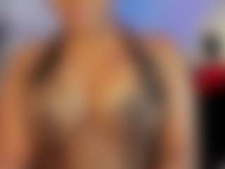 Live cam show with Summer Black - Petite MILF on chickslive.net