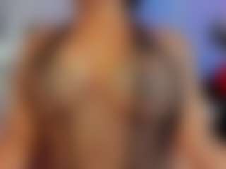 Live cam show with Summer Black - Ebony MILF on madthumbs