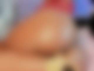 Summer Black MILF-webcamperformer live
