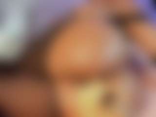 Live cam show with Summer Black - Ebony MILF on CamwithHer