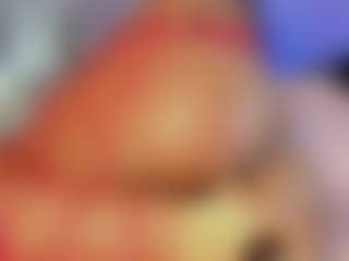 Summer Black MILF webcam performer live streaming
