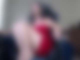 Lettywild MILF webcam performer live streaming