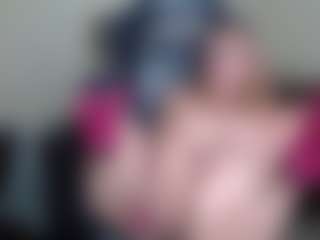 Live cam show with Lettywild - Cougar on Milfs Live