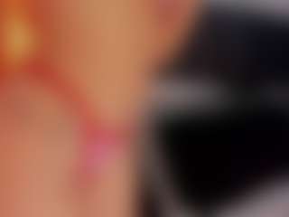 Live cam show with Naty cortes - Squirt on Uber Horny