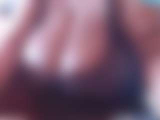 Live cam show with bigboobassqeen - Thong on Sweet Sext