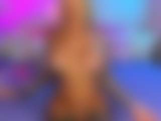 Live cam show with Kora Marina - Amateur Curvy on livesuperchat.net