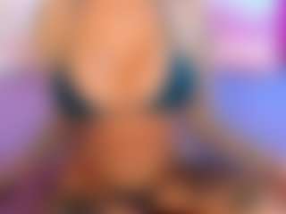 Kora Marina's Live Sex Cam Show
