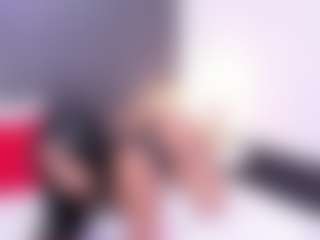 Live cam show with Iam Lizz - Black Dildo on livesuperchat.net
