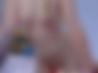 Live cam show with maryblu - Skinny on TeamSkeetLive