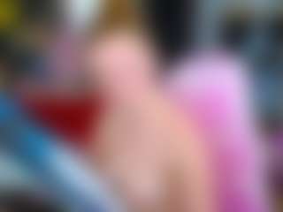 Live cam show with maryblu - Average on Camsoda