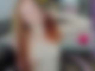 Live cam show with maryblu - Bedroom on Free Soda