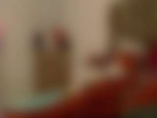 Live cam show with Raysa.Joness - Oil on SpunkLive