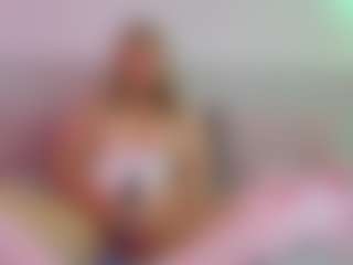 Live cam show with Aria Woods - Blonde Hair Cum on Camsoda