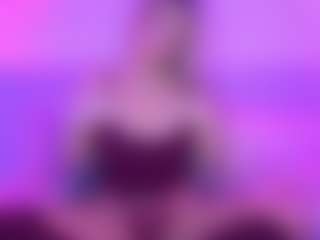 Live cam show with Aria Woods - Blonde Hair Big Tits on CamClone