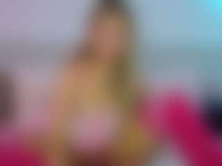 Aria Woods's Live Sex Cam Show