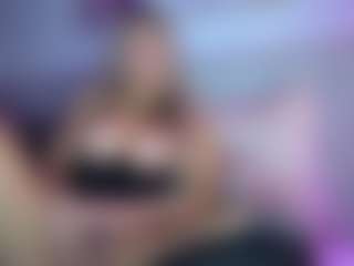Aria Woods's Live Sex Cam Show