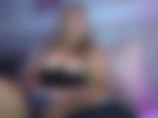 Aria Woods's Live Sex Cam Show