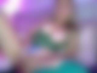 Aria Woods's Live Sex Cam Show