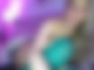 Live cam show with Aria Woods - Blonde Hair MILF on live.xheat.ai