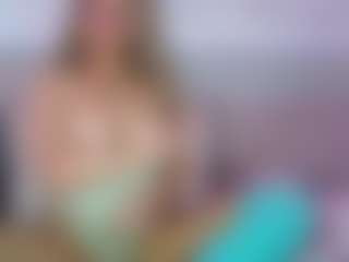 Aria Woods's Live Sex Cam Show