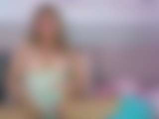 Live cam show with Aria Woods - Wet on sexylive.show