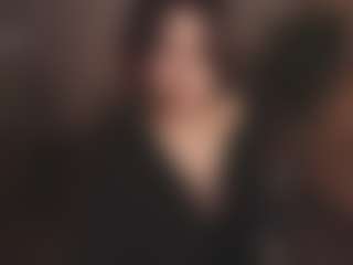 Live cam show with Tulii - Petite on xDating
