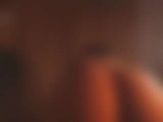 Live cam show with Tulii - Robe on studioflirtlive.com