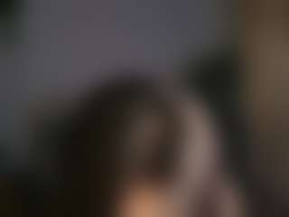 Live cam show with Tulii - Spank Brown Hair on Uber Horny