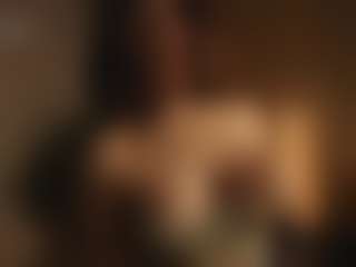 Live cam show with Tulii - Brown Eyes Big Tits on CamSextacy
