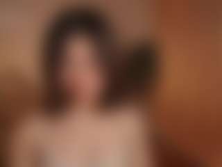 Live cam show with Tulii - Shaved Pussy on Camsoda