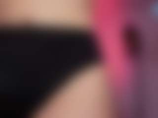 Live cam show with Cherry - Strip on Camsoda