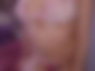 Live cam show with Cherry - Gamer on Camsoda