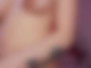 Live cam show with Cherry - Tease on livesuperchat.net