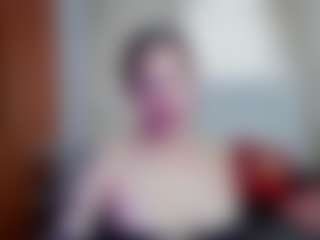 Live cam show with victoria-lorens - Living Room on Camsoda