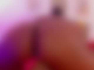 alison-daniels MILF webcam performer live streaming