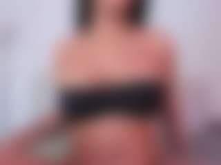 Live cam show with NINAGOLD - Queer on CamClone