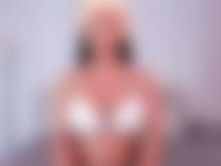 NINAGOLD's Live Sex Cam Show