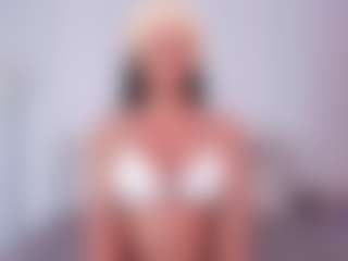 NINAGOLD's Live Sex Cam Show