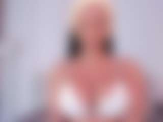 NINAGOLD's Live Sex Cam Show