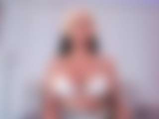 NINAGOLD's Live Sex Cam Show