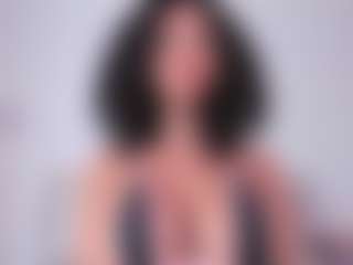 Live cam show with NINAGOLD - Strip Black on hrnylive.com