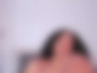 Live cam show with NINAGOLD - Pornstar Amateur on hotwifechat.live