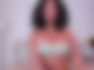 Live cam show with NINAGOLD - Squirt on fapnchat