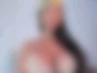 NINAGOLD's Live Sex Cam Show