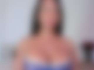 NINAGOLD's Live Sex Cam Show