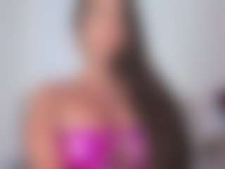 Live cam show with NINAGOLD - Bedroom Black on nudelive.tv