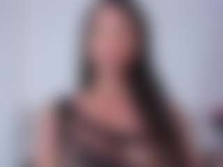 Live cam show with NINAGOLD - Petite on Soda Cam