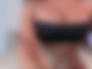 NINAGOLD's Live Sex Cam Show