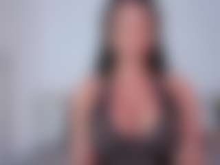 Live cam show with NINAGOLD - Arab BBW on Camsoda