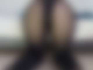 angelinaloves MILF webcam performer live streaming